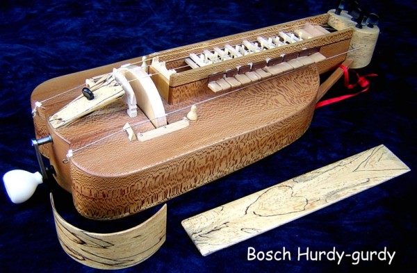 Bosch.gurdy.open.JPG